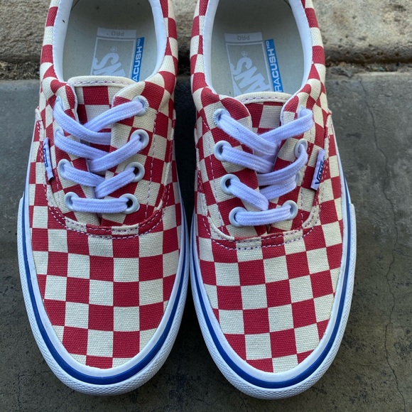 Vans - Picture 2 of 3